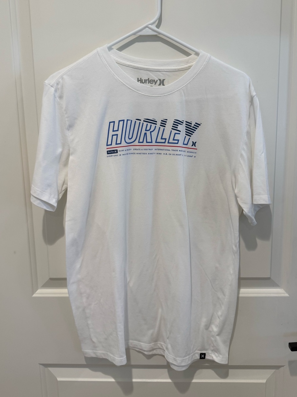 Hurley Dri-FIT Graphic T-Shirt White Blue Logo Men's Medium NWOT